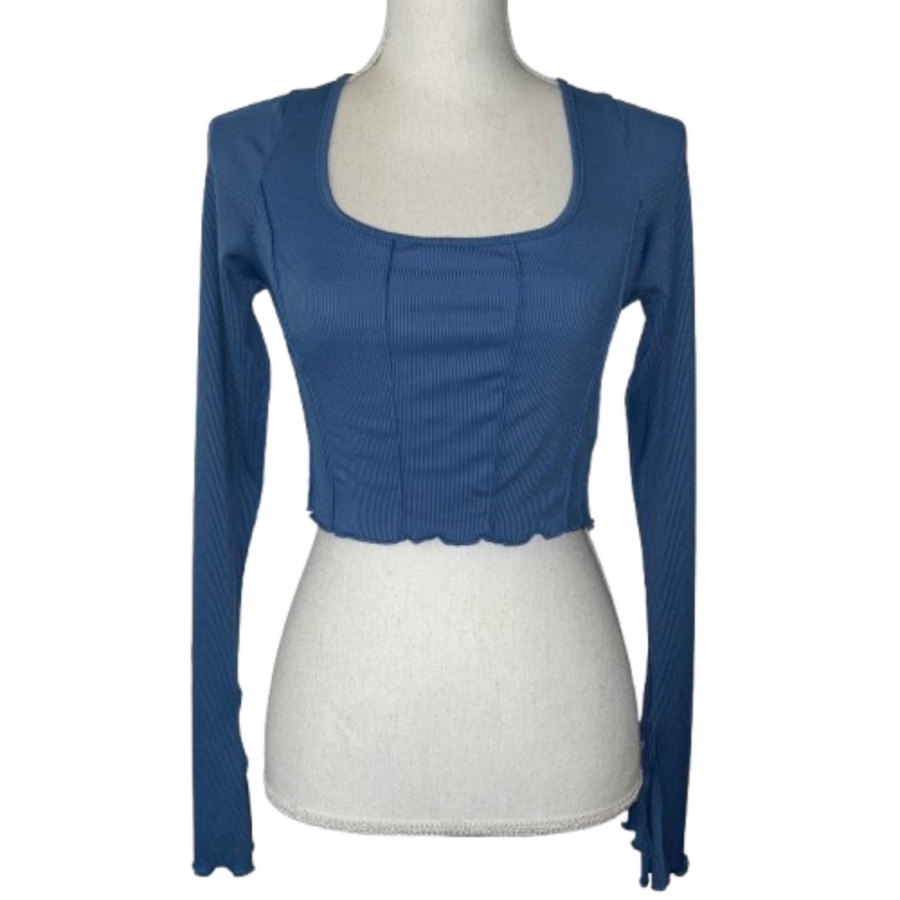 SHEIN blue crop top long sleeved medium women’s